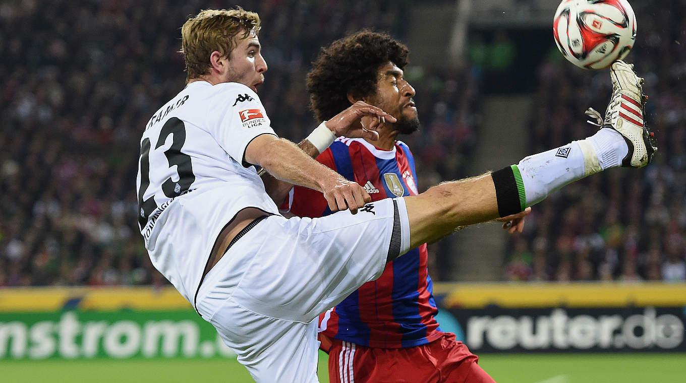 Zurück an alter Wirkungsstätte: Dante (r.) im Zweikampf mit Christoph Kramer © 2014 Getty Images