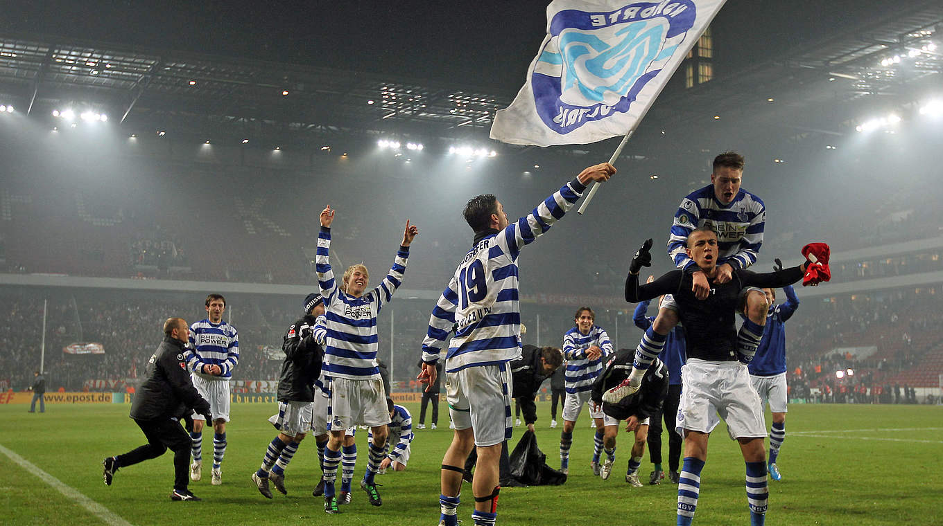 Beim letzten Pokal-Duell jubelte der MSV: Duisburg gewann 2010 in Köln © 2010 Getty Images