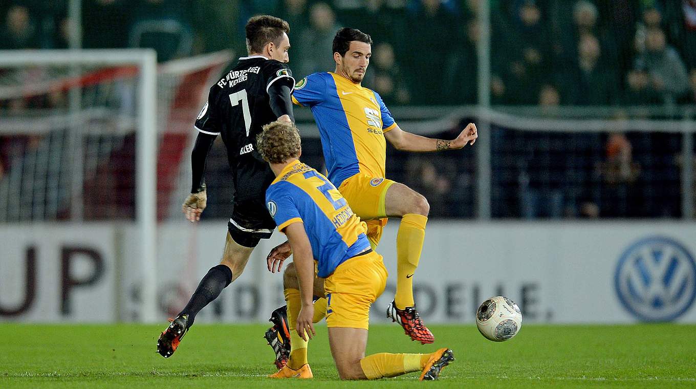 Braunschweig had a real cup fight against Wüzrburger Kickers © 2014 Getty Images
