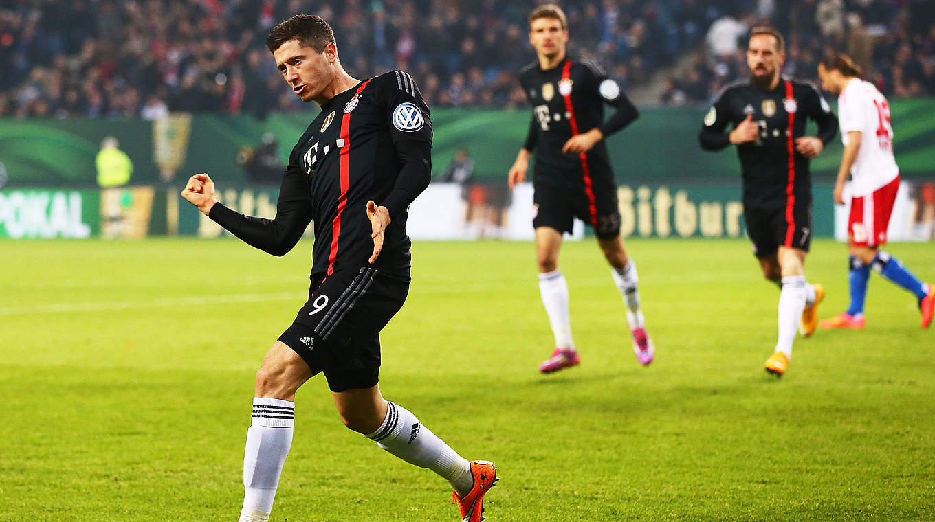 Jubel über das 1:0 in der sechsten Minute: Bayerns Lewandowski © 2014 Getty Images