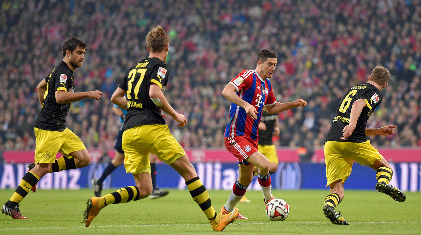 Robert Lewandowski fired Bayern level against his former club © 2014 Getty Images