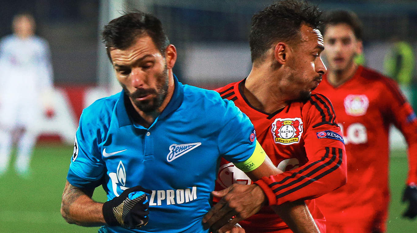 Sorgte früh für einen sehenswerten Distanzschuss: Karim Bellarabi (r.) © 2014 Getty Images