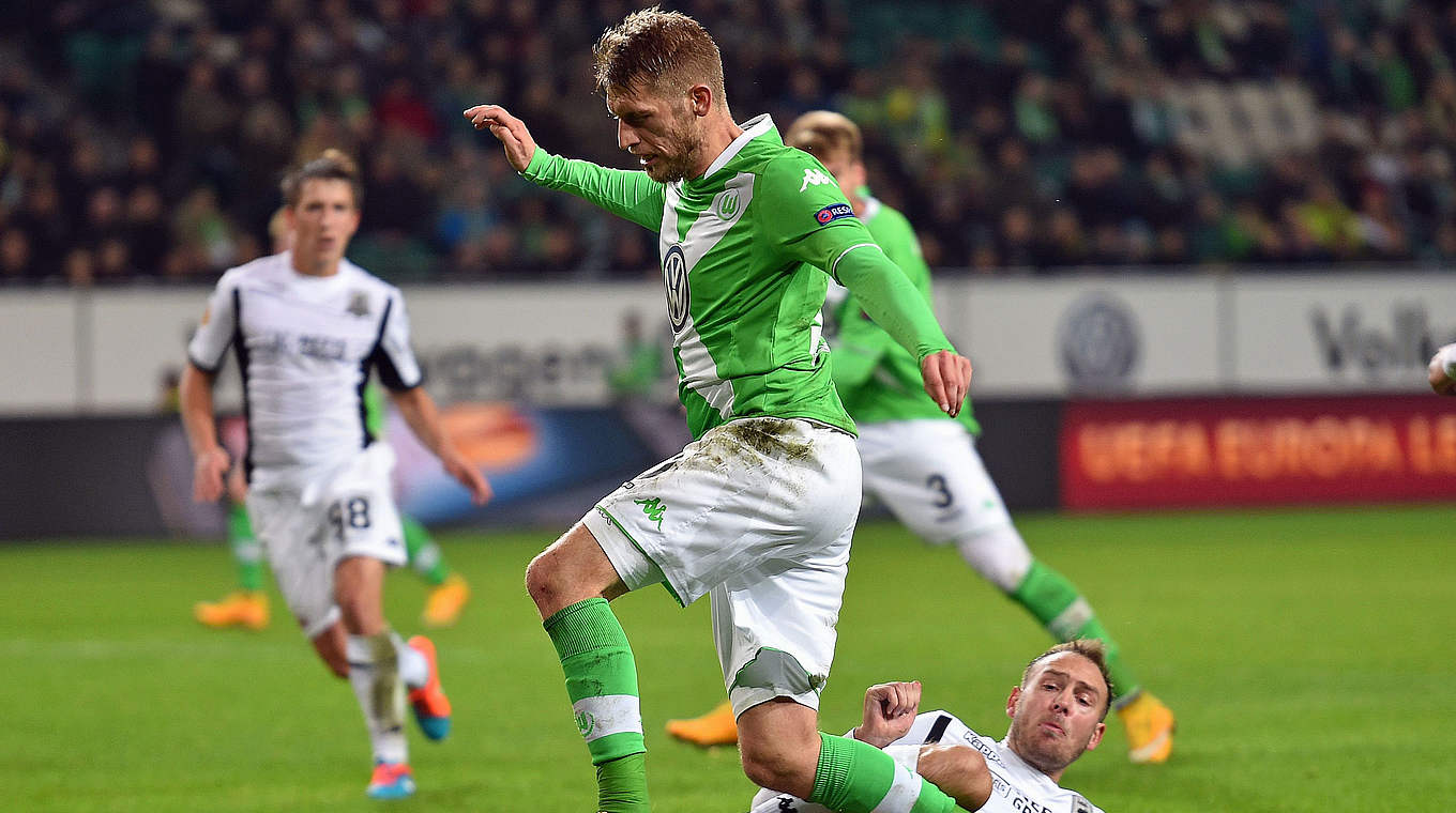 Nach Innenbandteilriss wieder einsatzbereit: Wolfsburgs Aaron Hunt (v.) © 2014 Getty Images