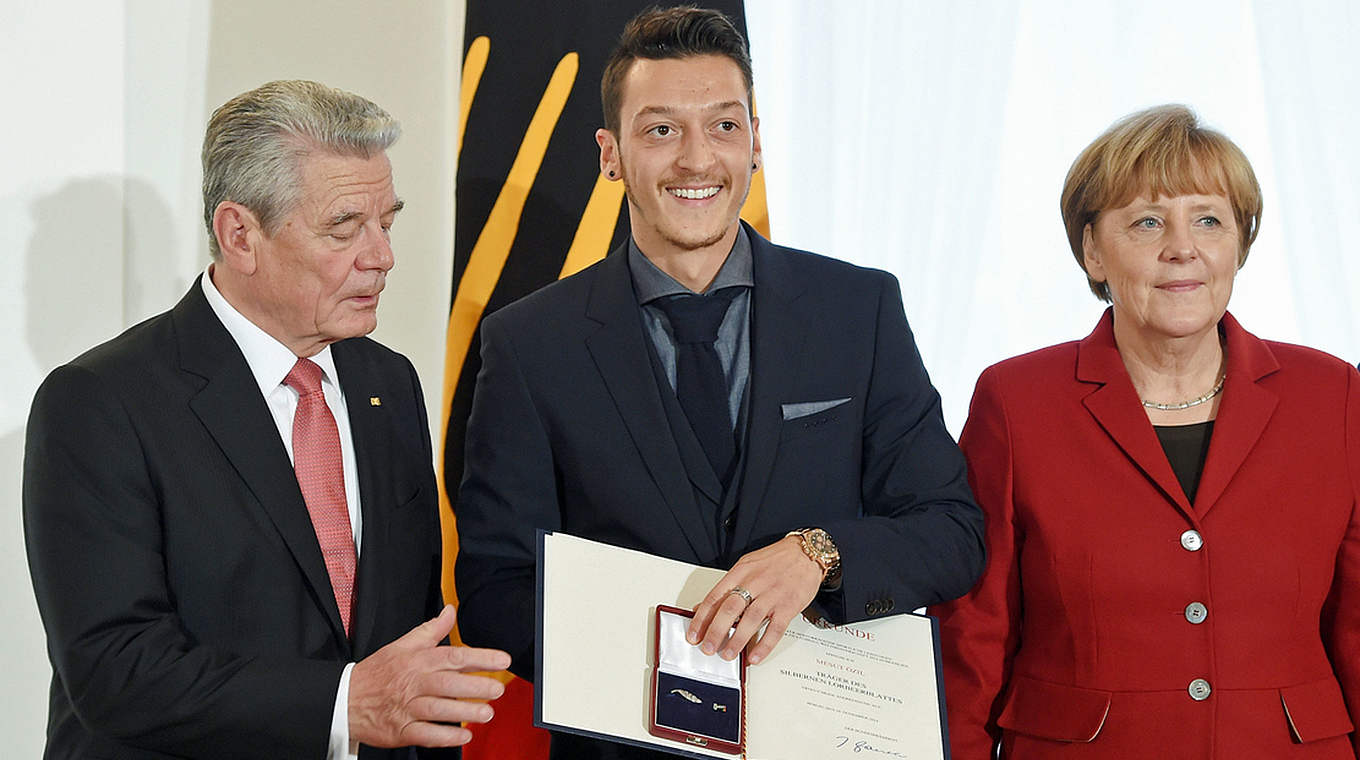 Ausgezeichnet: Mesut Özil © GES/Markus Gilliar