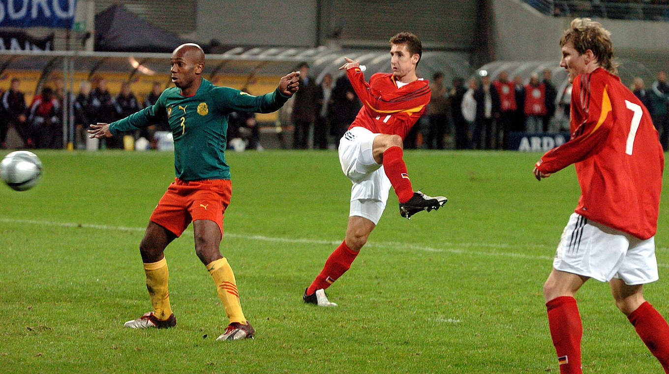 Der zweite Streich: Miroslav Klose(M.)  trifft zum 2:0 © imago