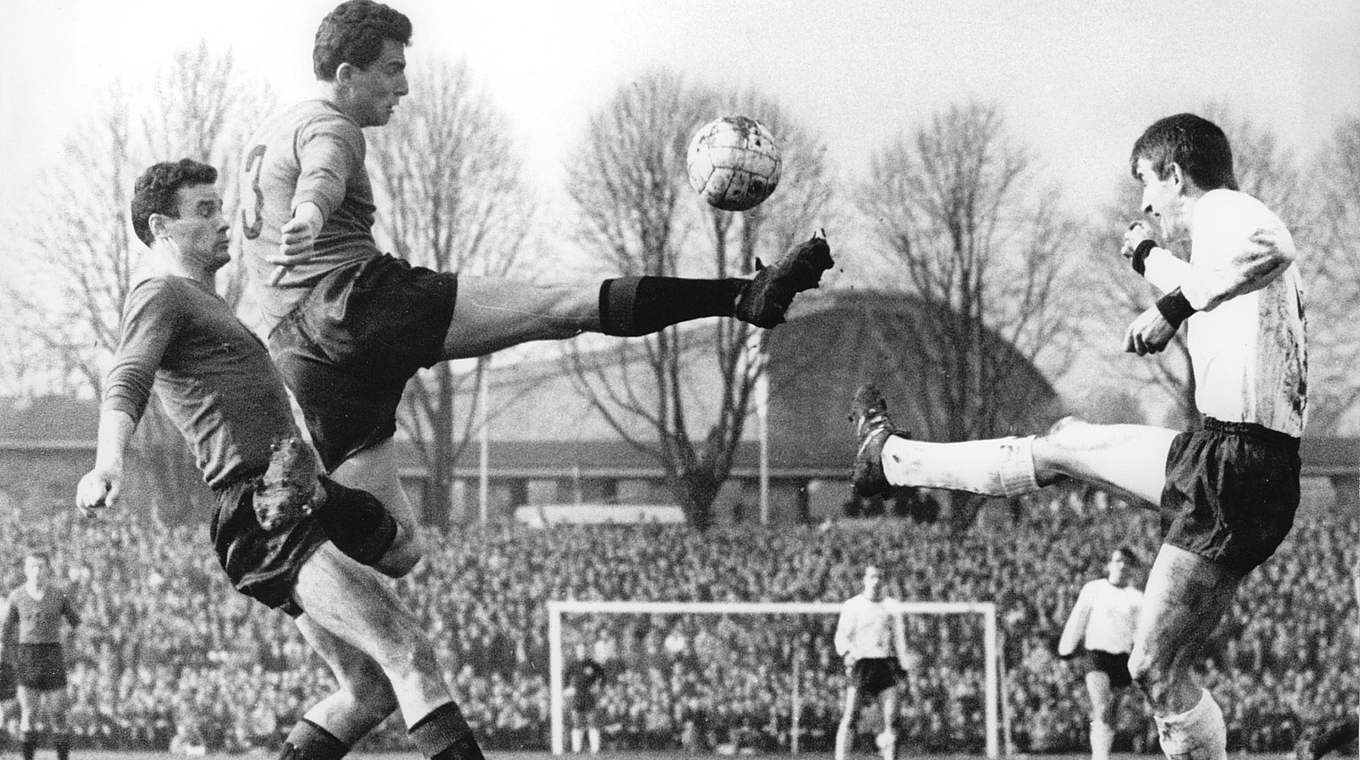 Erfolgreiche Premiere: Deutschland siegt 1967 in Dortmund gegen Albanien © Verwendung weltweit, usage worldwide