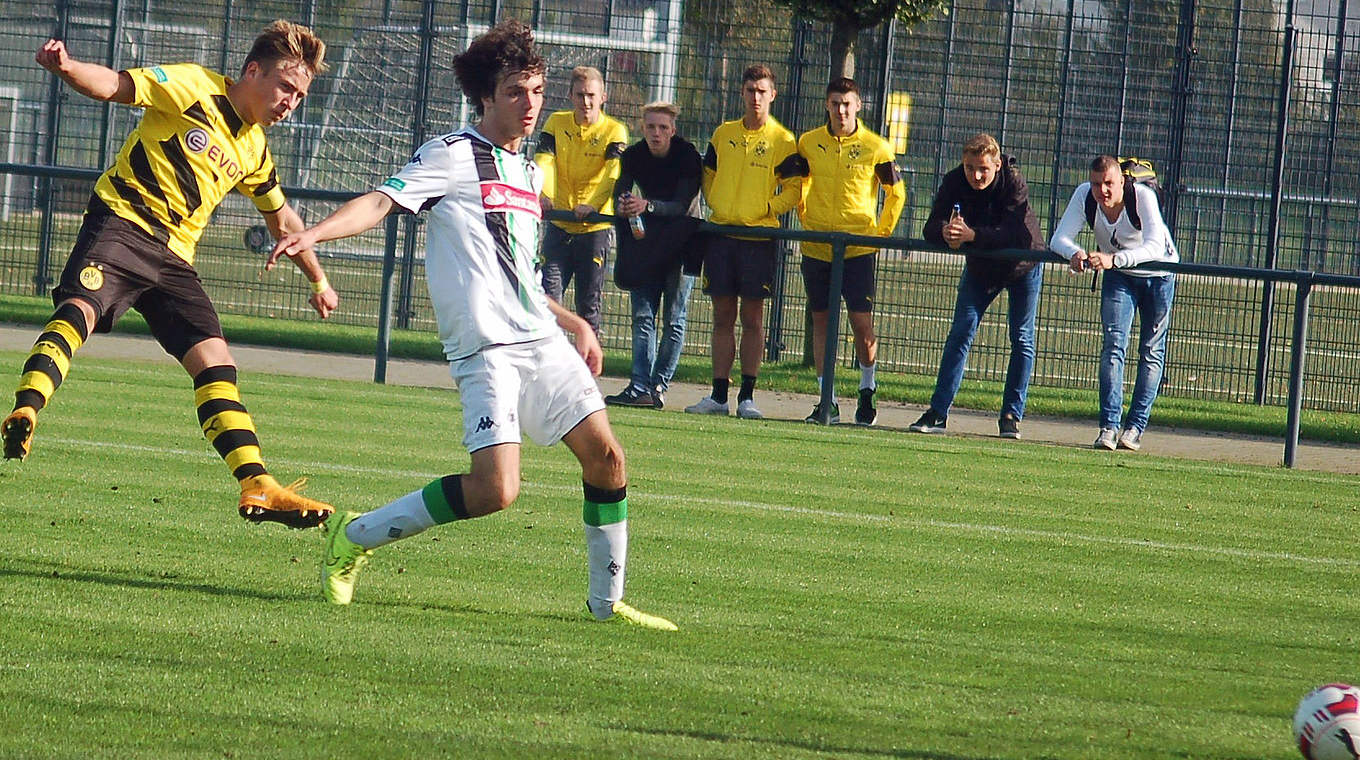 Doppelt für den BVB gegen Gladbach erfolgreich: Felix Passlack (l.) © mspw