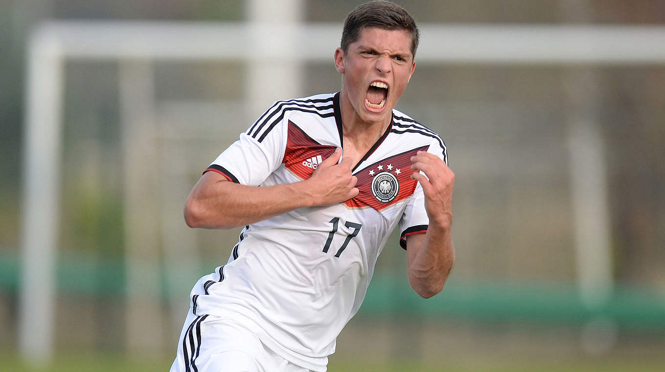 Doppelt für die Eintracht erfolgreich: U 18-Nationalspieler Enis Bunjaki © 2014 Getty Images