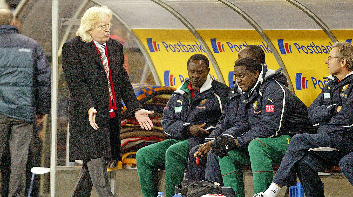 Das letzte Spiel als Kameruns Trainer: Winfried Schäfer (2.v.l.) © 