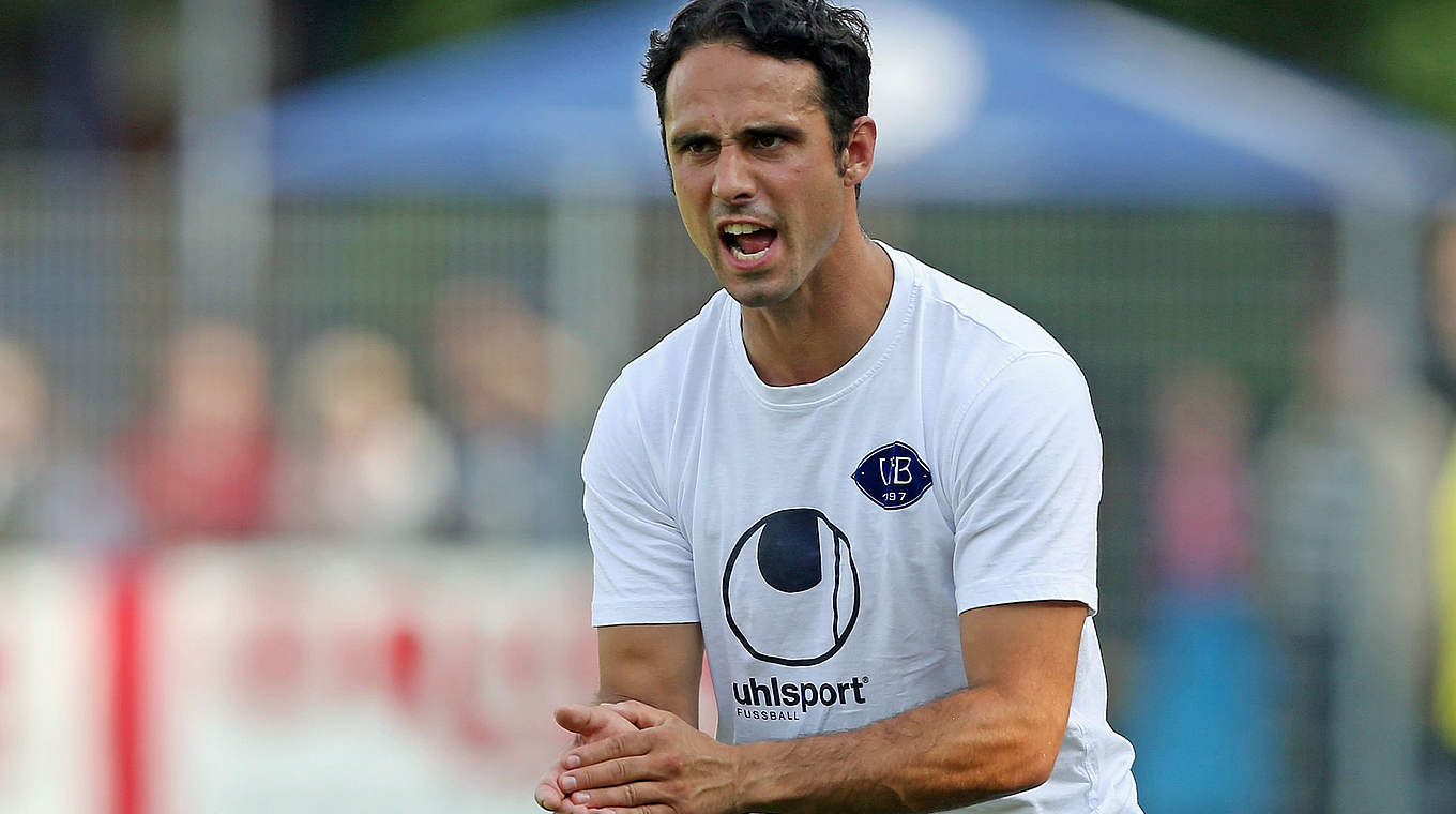 Aufsteigerduell gegen Magdeburg: Trainer Alexander Nouri und Werder Bremen II © 2013 Getty Images