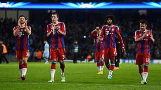 2:3 bei Manchester City: der FC Bayern München © 2014 Getty Images