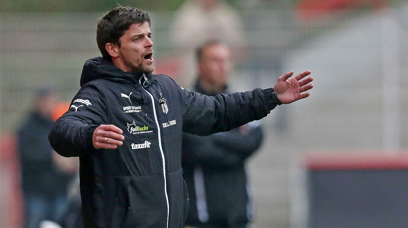 Weiter im Aufstiegsrennen: Zwickau und Trainer Torsten Ziegner © 2014 Getty Images