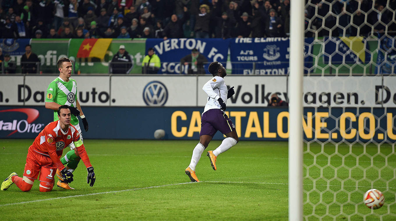 Traf Wolfsburg mit seinem Tor mitten ins Herz: Evertons Lukaku (r.) © 2014 Getty Images