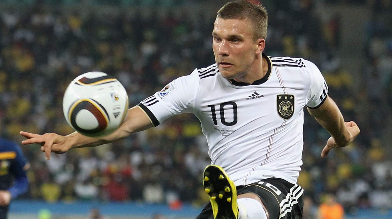 Fokussiert: Lukas Podolski bei der WM 2010 gegen Australien. © Getty Images