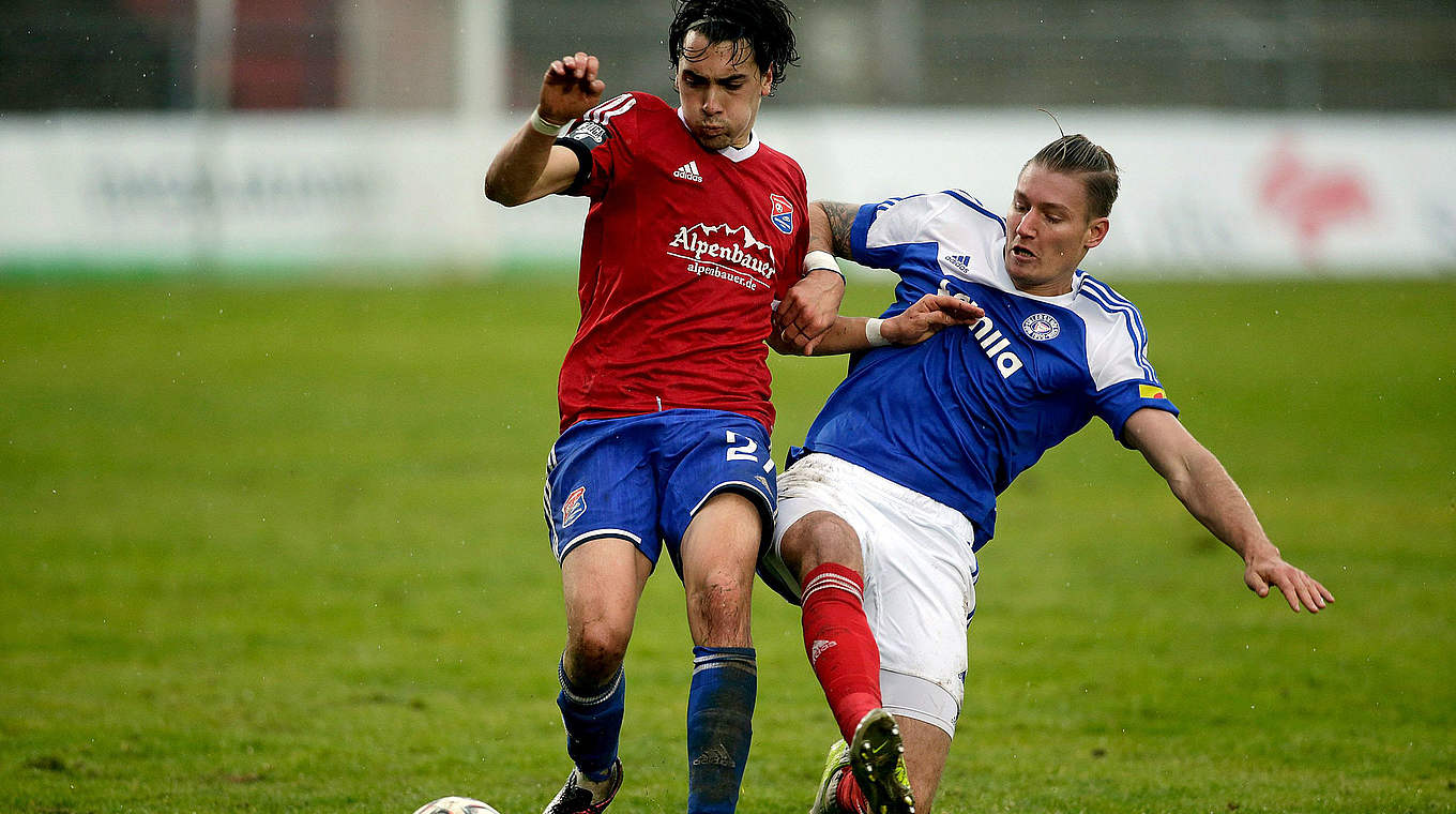 Kampf um den Ball: Markus Schwabl (l.)  und Manuel Schäffler (r.) © 2014 Getty Images