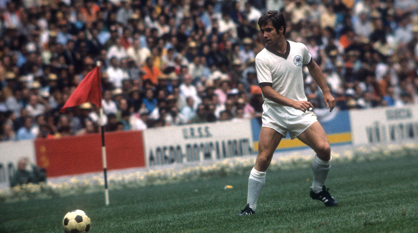 Für Deutschland gegen Uruguay am Ball: Patzke im Jahr 1970 © imago