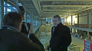 DFB president Wolfgang Niersbach is highly anticipated for the opening of the museum © Screenshot DFB-TV