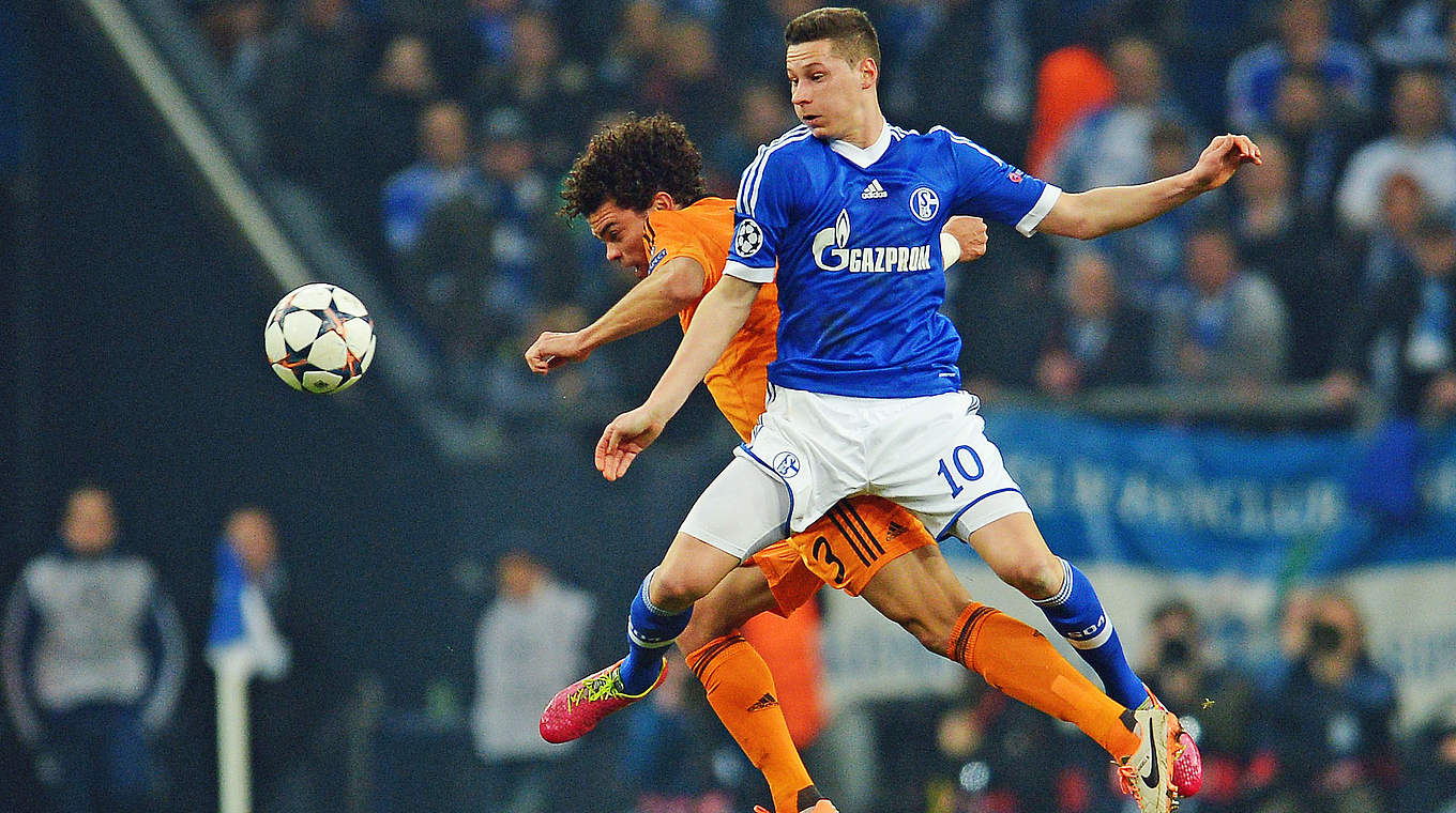 Schon 2014 Achtelfinalgegner: Draxler mit Schalke und Real um Pepe (l.) © 2014 Getty Images