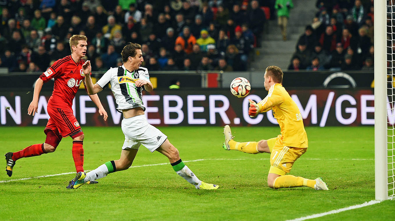 Kann die 150 Bundesligaspiele vollmachen: der Leverkusener Lars Bender (l.) © 2014 Getty Images