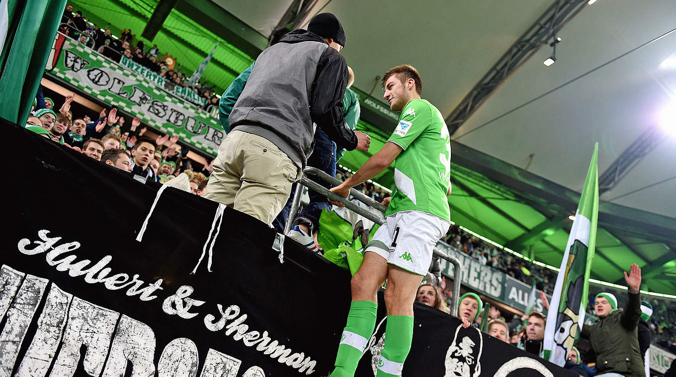 Robin Knoche beim VfL Wolfsburg: "Eines Tages selbst als Meister verewigt sein" © 2014 Getty Images