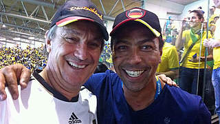 Jochen Leisenheimer mit Giovanne Elber: WM-Halbfinale in Belo Horizonte © dfb