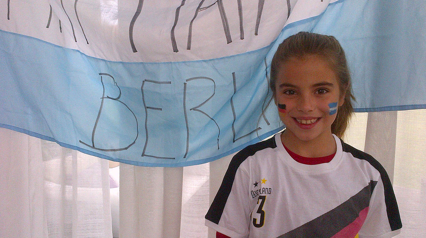 His daughter supports Argentina but has a German passport © dfb