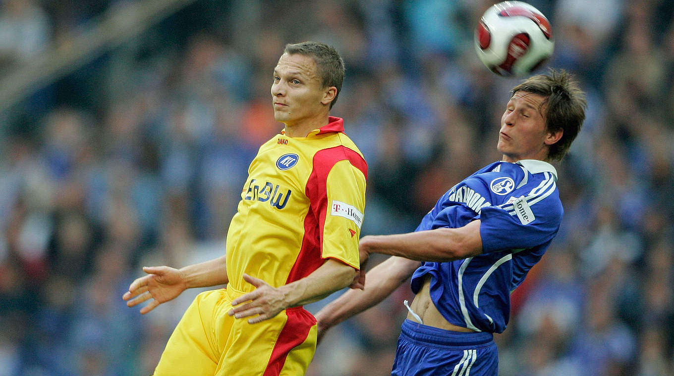 Höwedes' Bundesliga debut came against Karlsruher SC in 2007 © 2007 Getty Images
