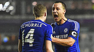 Siegen mit Chelsea im Montagabendspiel: Schürrle und Torschütze Terry © 2014 Getty Images