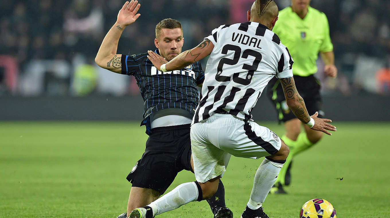 Starkes Debüt gegen Juventus Turin: Inter-Zugang Lukas Podolski (l.) © 2015 Getty Images