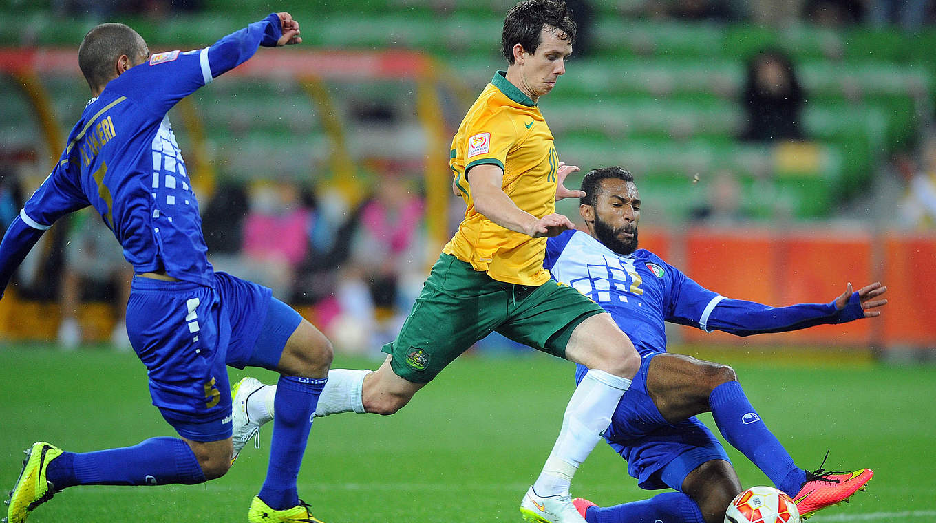 Sieg zum Auftakt des Asien Cups: Leverkusens Australier Robbie Kruse (M.) © 2015 Getty Images