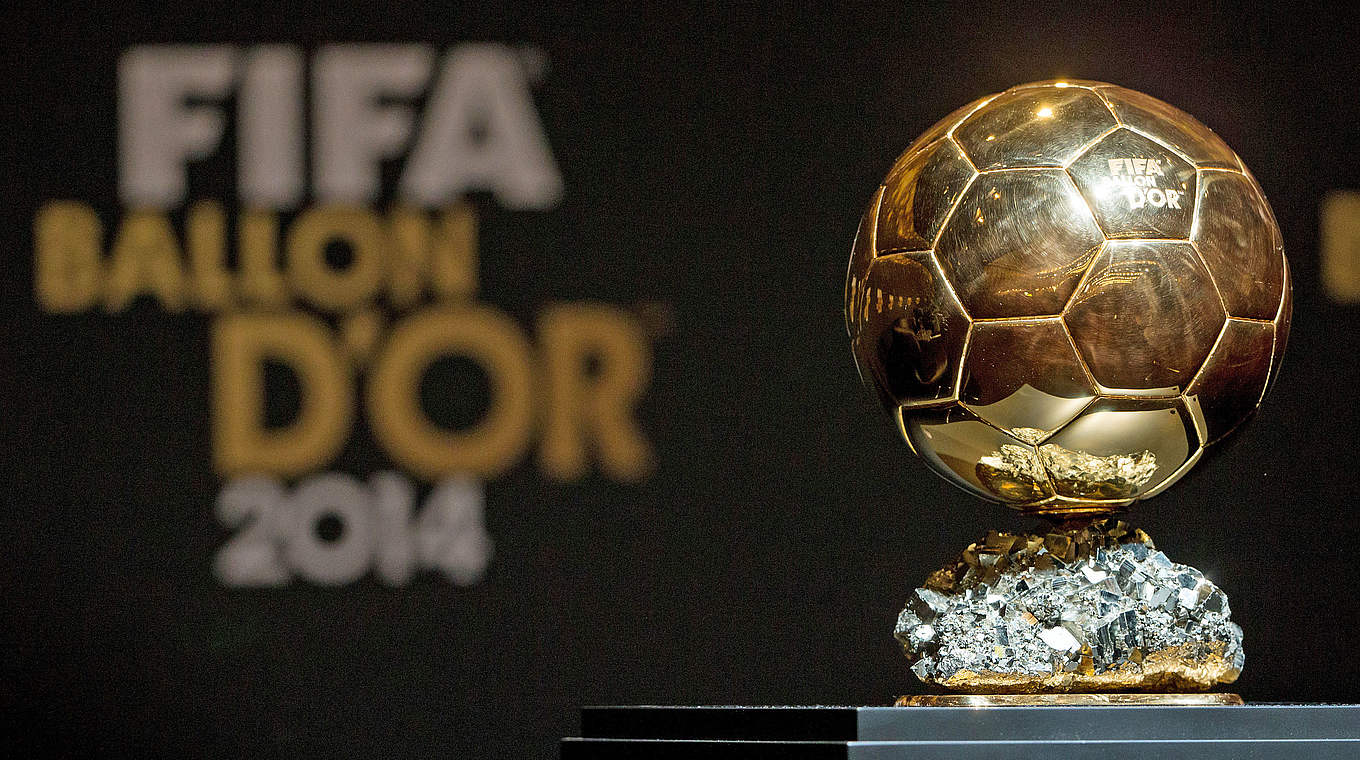 The coveted prize, the FIFA Ballon d'Or © 2015 Getty Images