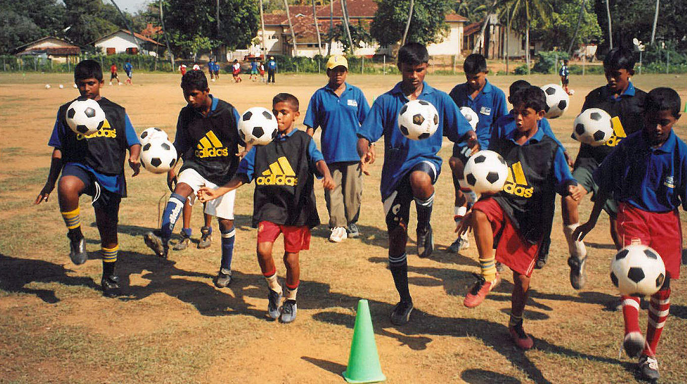 2007: Eine Fußballschule in Sri Lanka © Privat