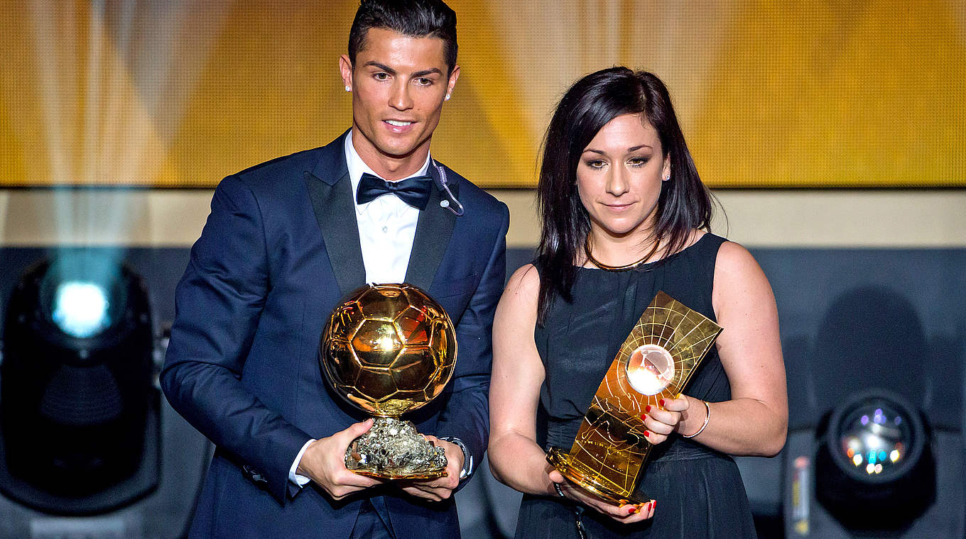 Zwei "Weltfußballer" in Zürich: Cristiano Ronaldo und Nadine Keßler © 2015 Getty Images