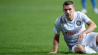 Lukas Podolski and Inter were only able to pick up a point  © 