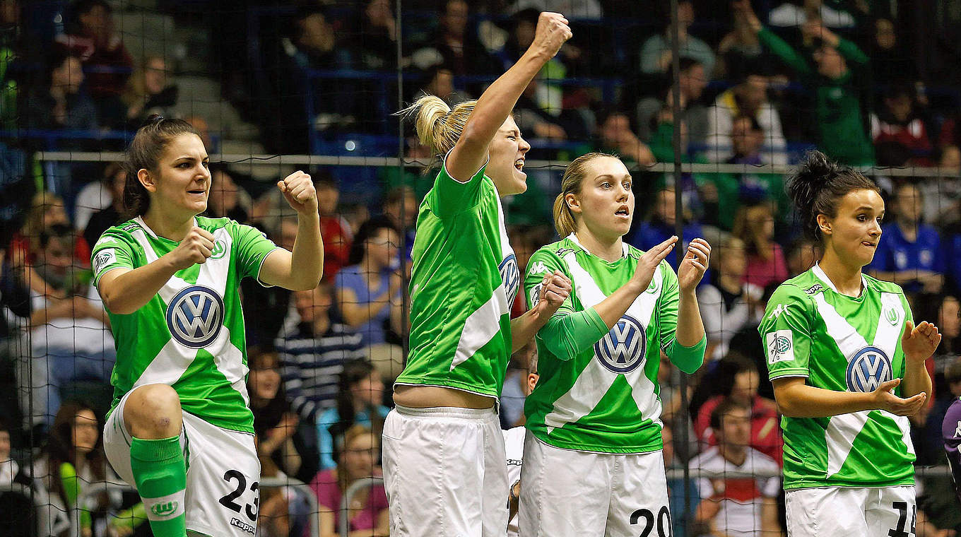Jubeln über den 1:0 Sieg im Halbfinale: Die Spielerinnen des VfL Wolfsburg © 2015 Getty Images