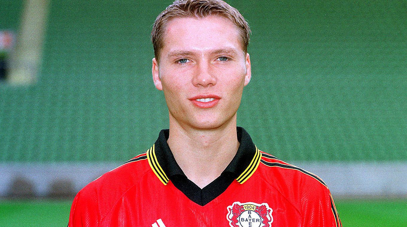 "One organ after another failed," Voss wearing a Bayer Leverkusen shirt in 1998 © imago