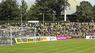 Heimspielstätte der Dortmunder Reserve: das Stadion Rote Erde © 2014 Getty Images