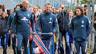 Kohfeldt (M.) und Frings (r.) mit Werder-Coach Skripnik: 