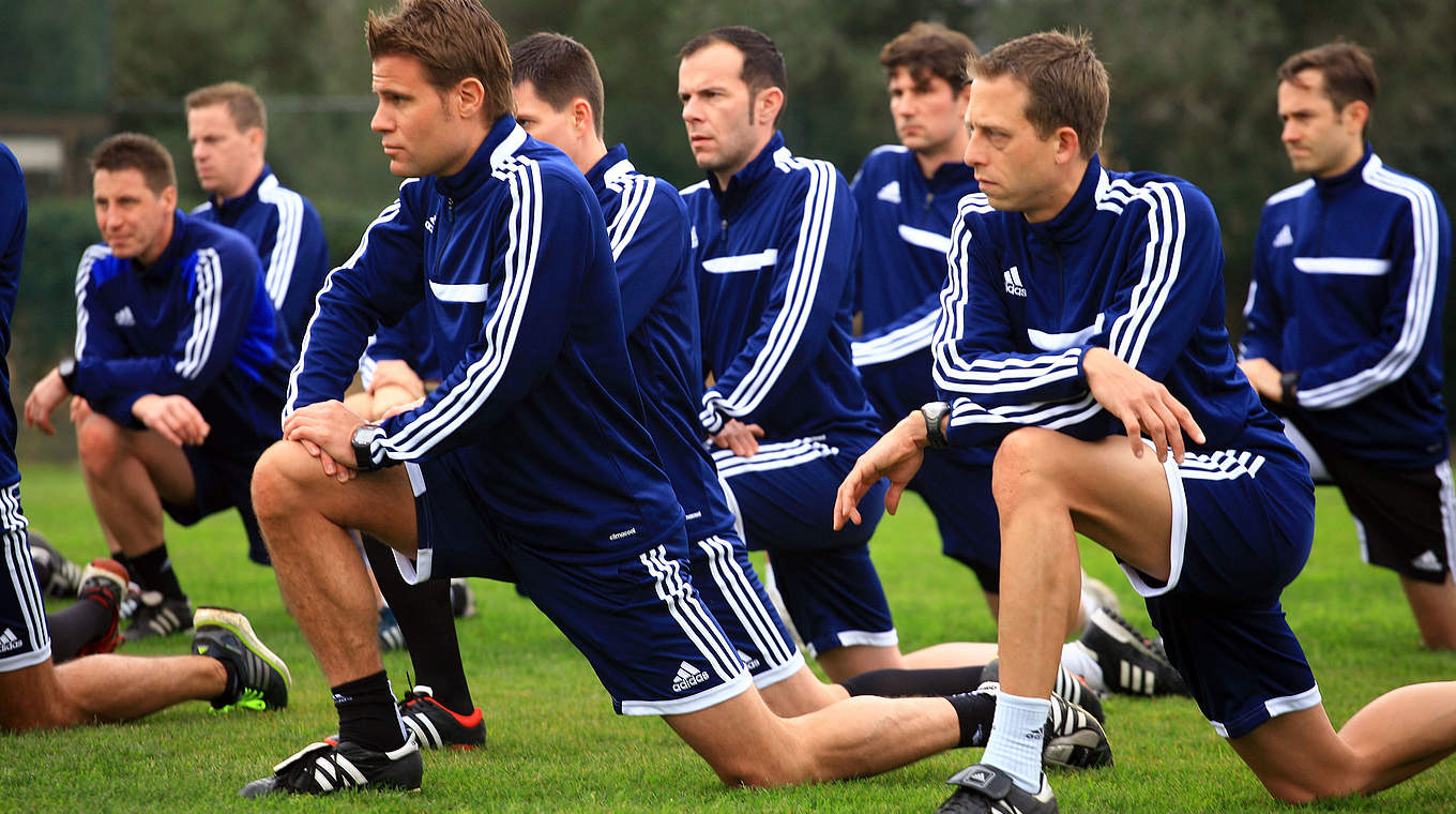 Felix Brych & Co. in fitness training © 2014 Getty Images