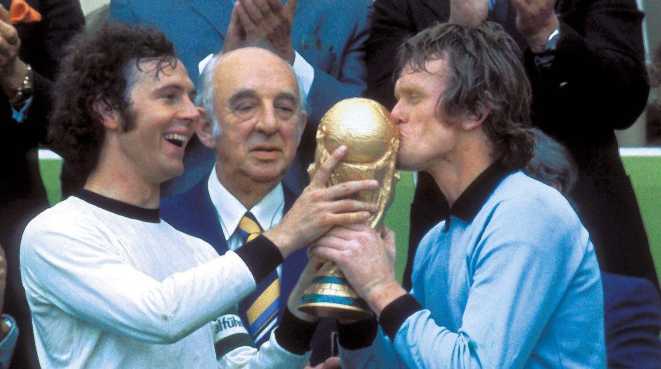 Franz Beckenbauer and Sepp Maier celebrating the 1974 World Cup © DFB