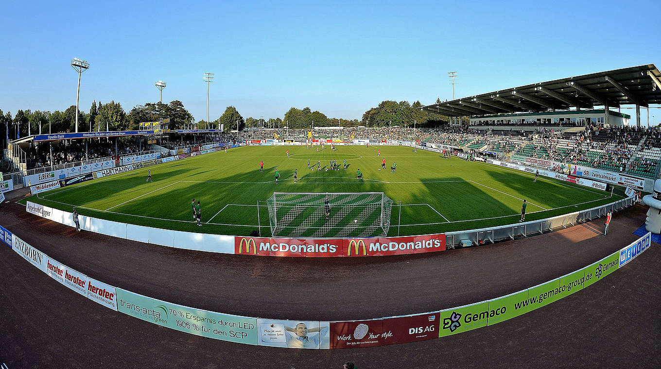 Stattliche Kulisse im Preußenstadion: 12.500 Zuschauer werden erwartet © 2013 Getty Images