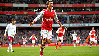 Erfolgreich mit dem FC Arsenal: Weltmeister Mesut Özil © 2015 Getty Images