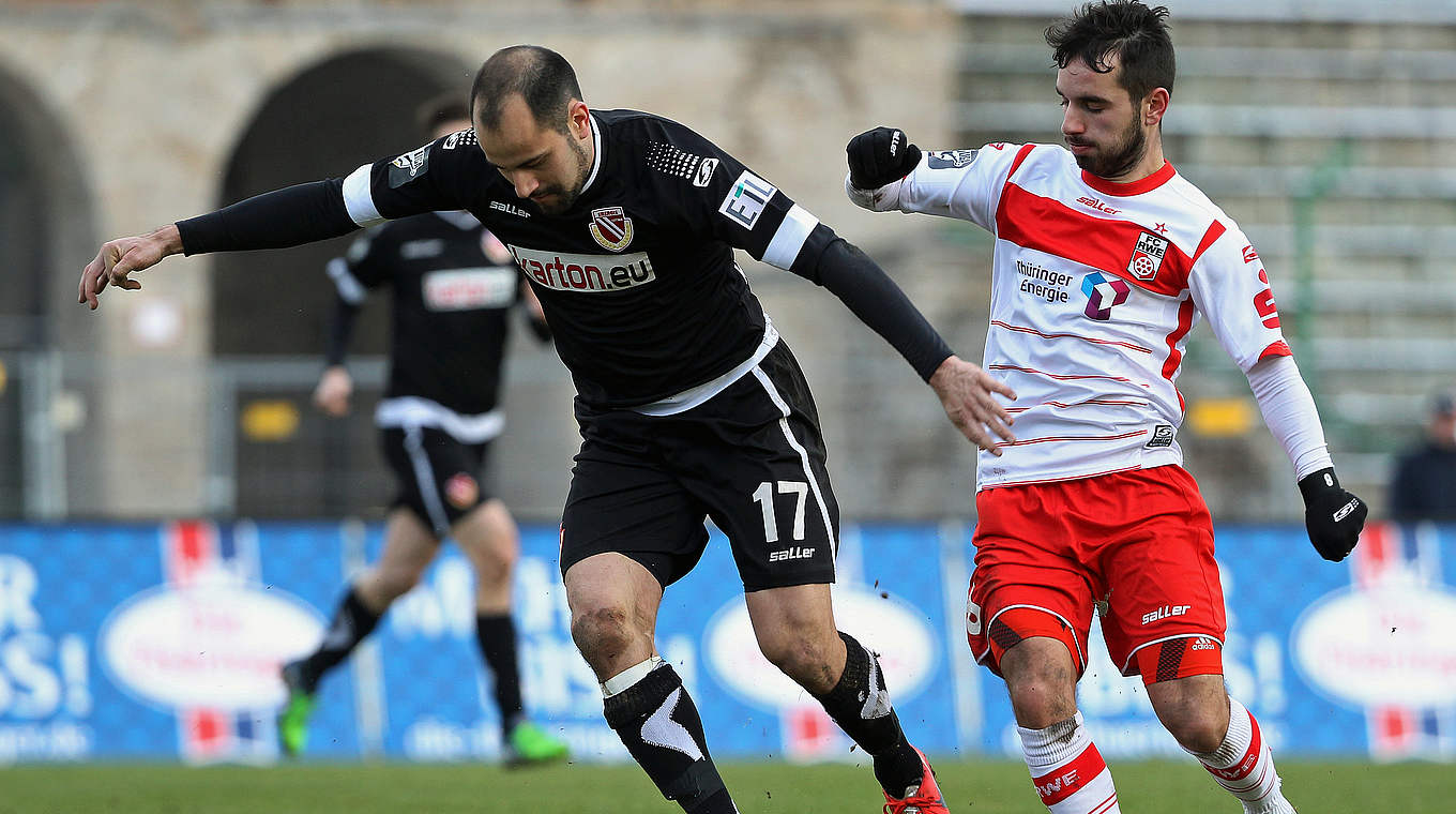 Heimsieg im Ost-Derby: Okan Aydin (r.) und Erfurt © 2015 Getty Images