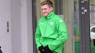 Schürrle takes to the training pitch with new teammates  © Twitter @VfL_Wolfsburg