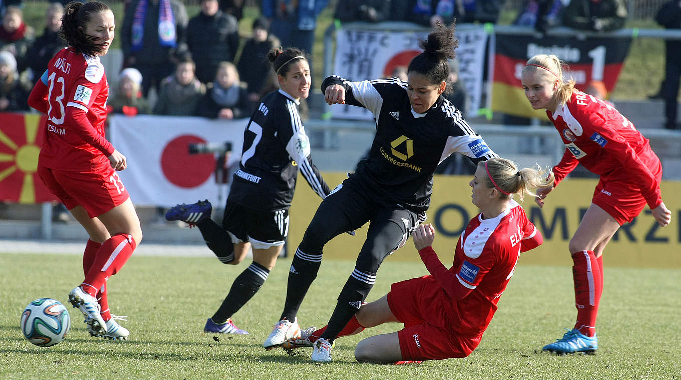 Potsdam's Johanna Elsig tackles the woman of the match, Cecelia Sasic © Alfred Harder