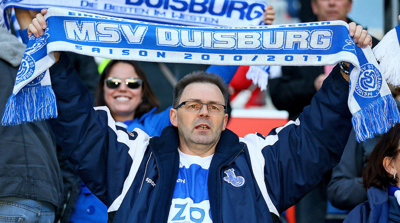 Für den guten Zweck: Duisburger Fans erwerben zusätzliche Tickets für Bedürftige © 2014 Getty Images