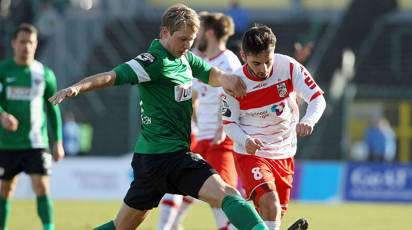 Fällt nach einer Operation vorerst aus: Rechtsverteidiger Kevin Schöneberg (l.) © 2015 Getty Images