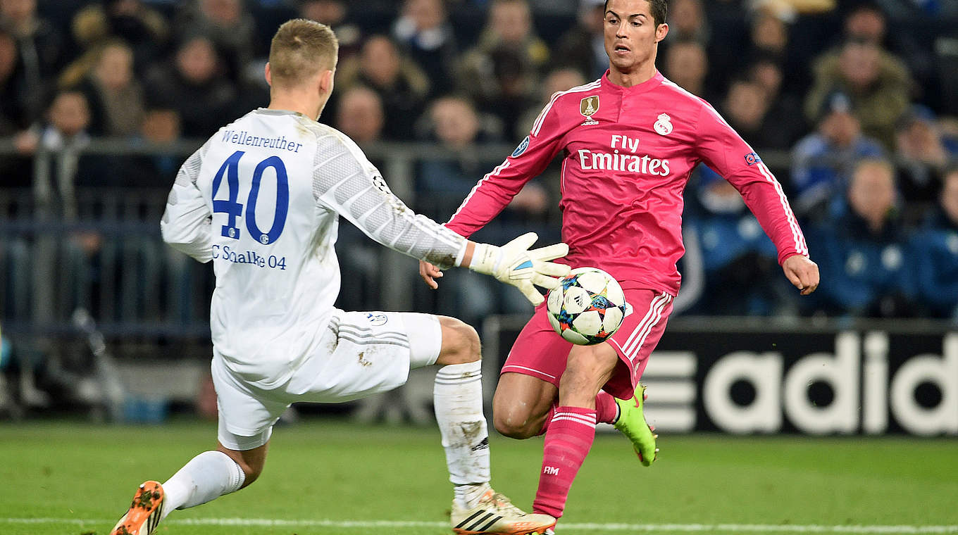 Duell mit Weltstar Cristiano Ronaldo Teil II: Schalkes Wellenreuther bleibt Sieger © 2015 Getty Images