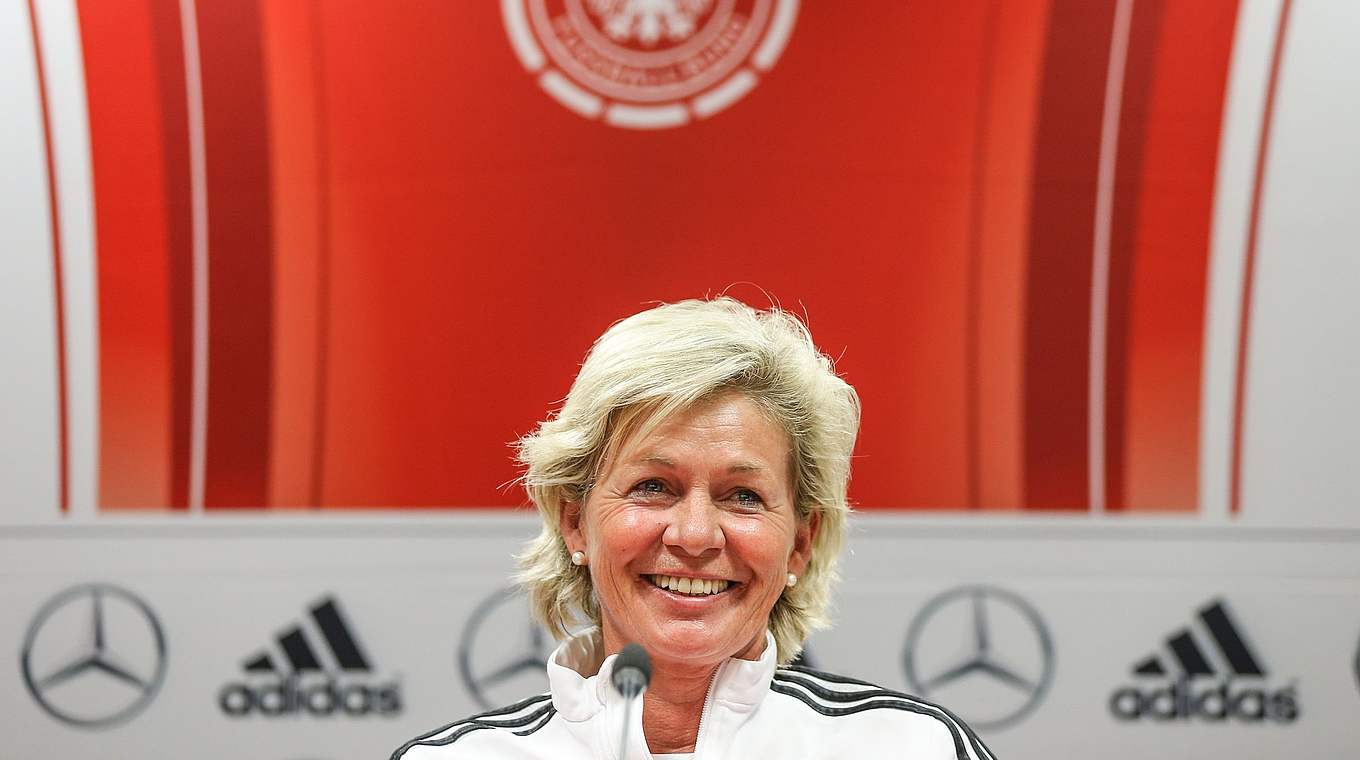 Seit 2005 Bundestrainerin: Titelsammlerin Silvia Neid © 2014 Getty Images