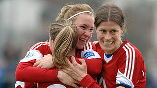 Goal scorers Prießen and Garefrekes celebrate © imago/Hartenfelser